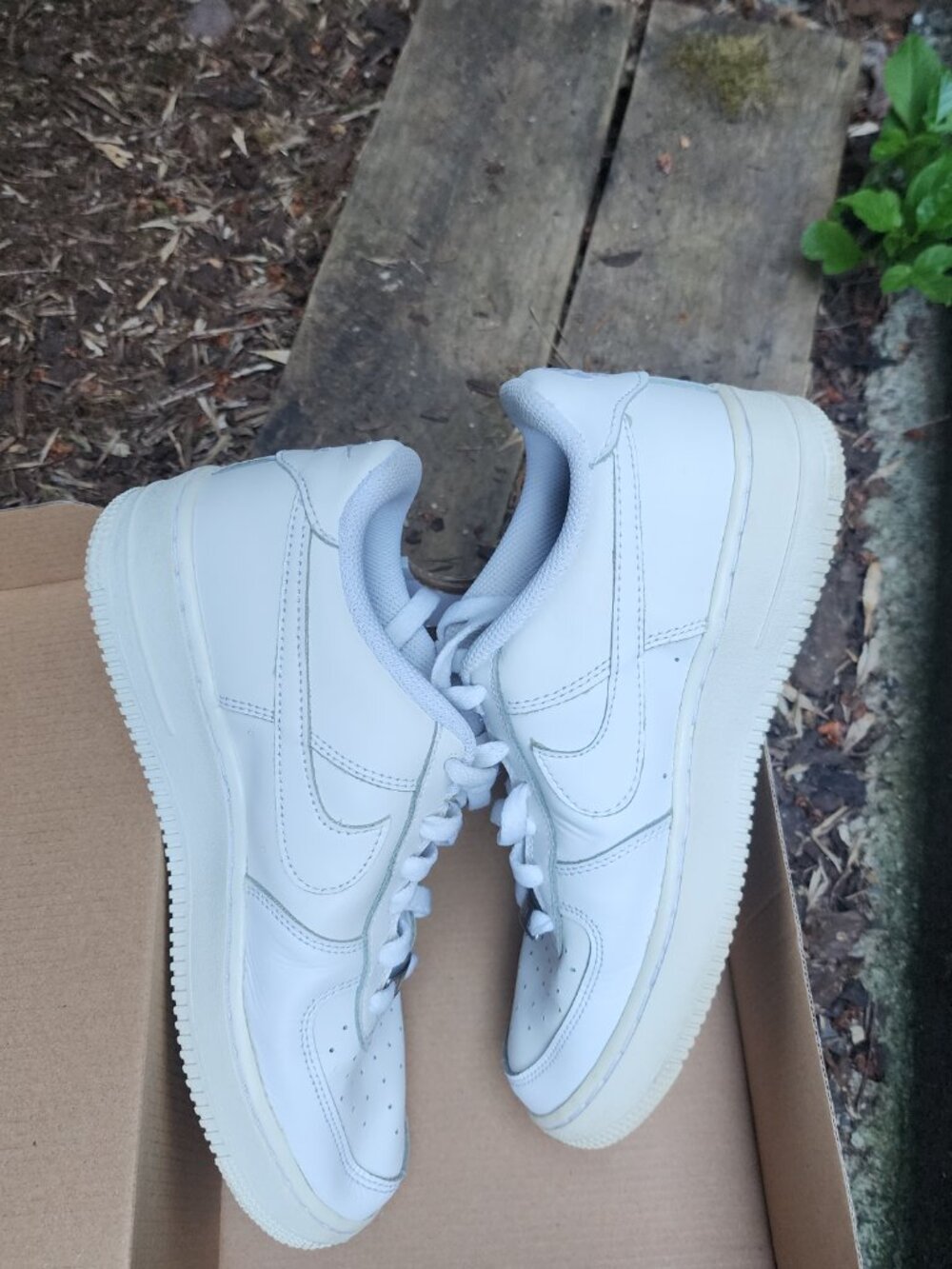 EUC All White Nike AF1'S Youth/Men sz 7, Women's 8.5 Nike Air Force Ones - Picture 14 of 14